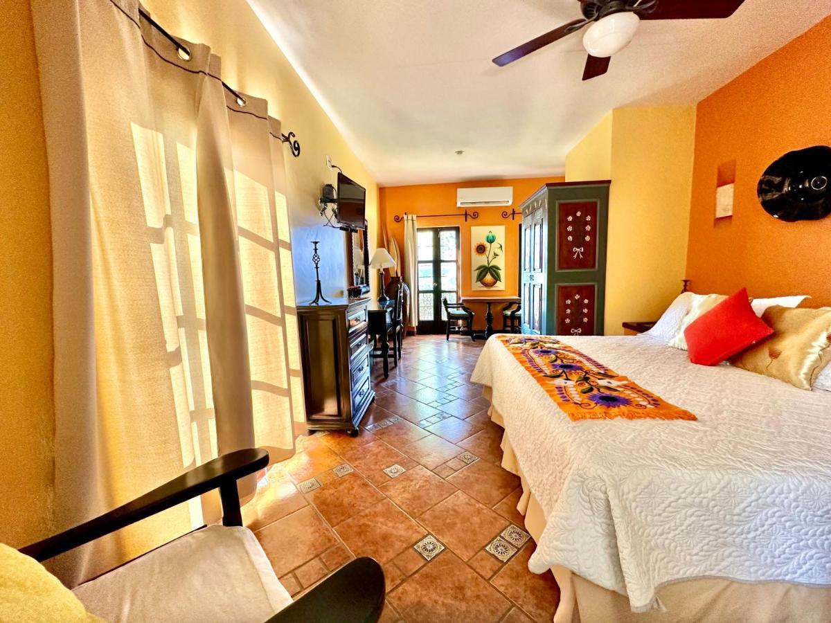 La Villa Del Ensueno Boutique Hotel Tlaquepaque Екстериор снимка