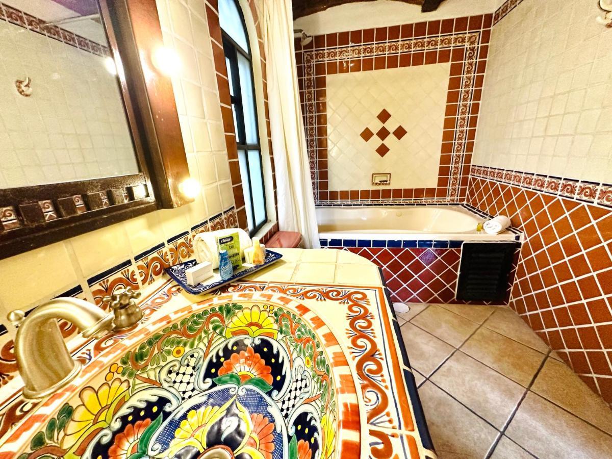La Villa Del Ensueno Boutique Hotel Tlaquepaque Екстериор снимка